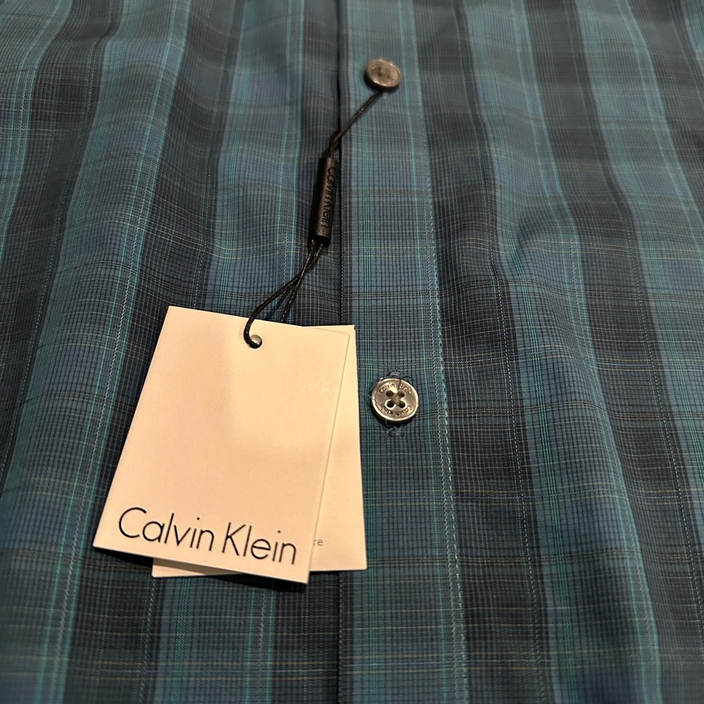 Men’s Calvin Klein Button Down Shirt - XL Blue NWT